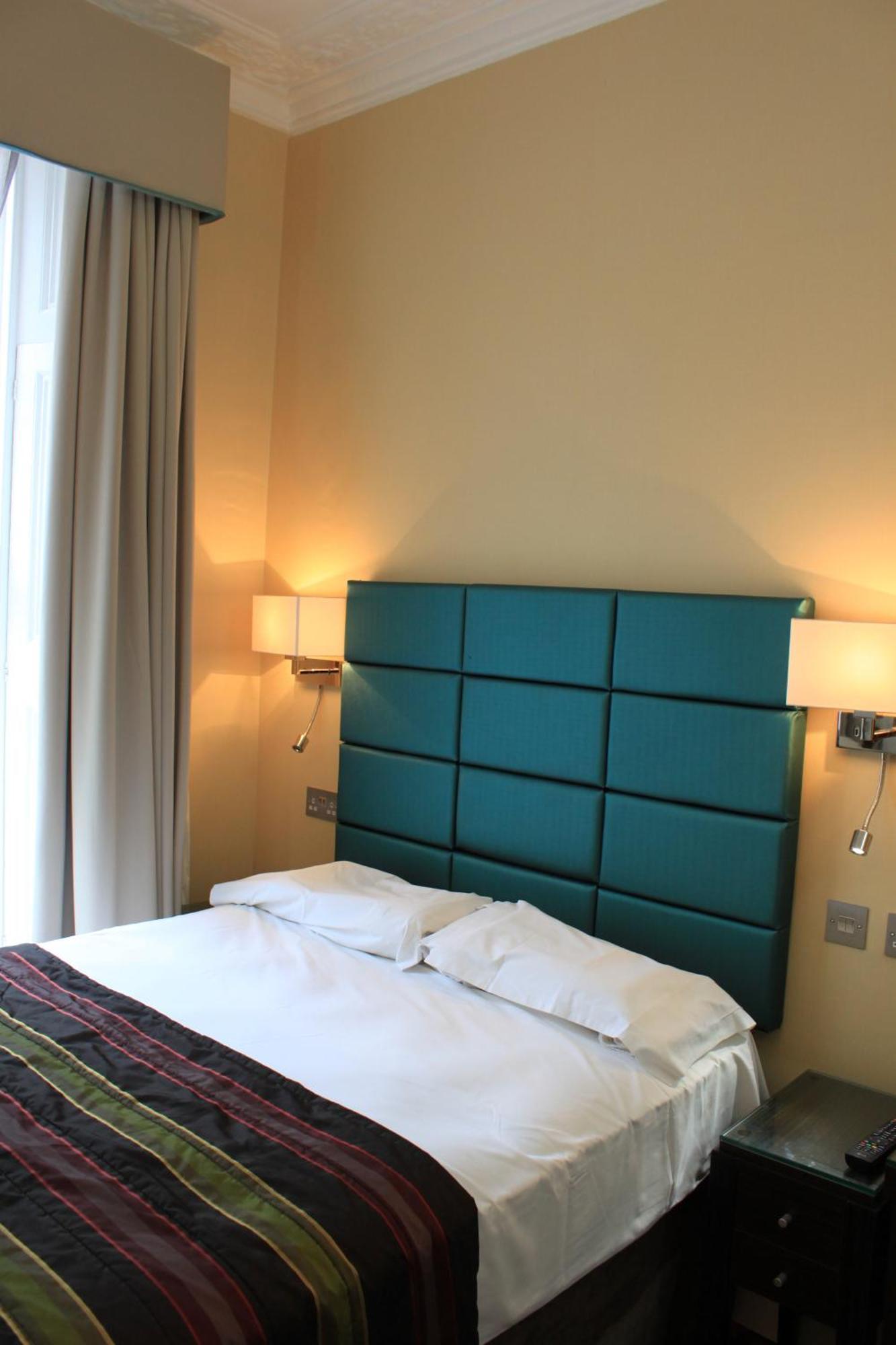 Astors Belgravia Bed & Breakfast London Exterior photo
