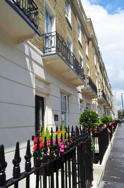 Astors Belgravia Bed & Breakfast London Exterior photo