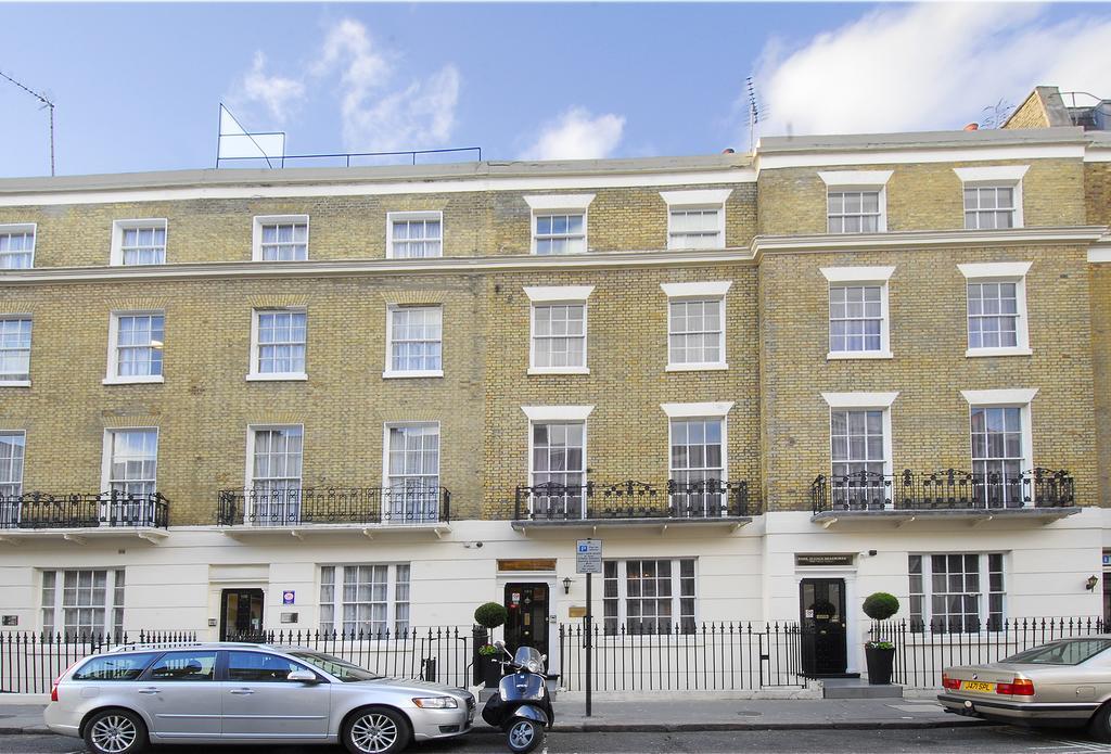 Astors Belgravia Bed & Breakfast London Exterior photo