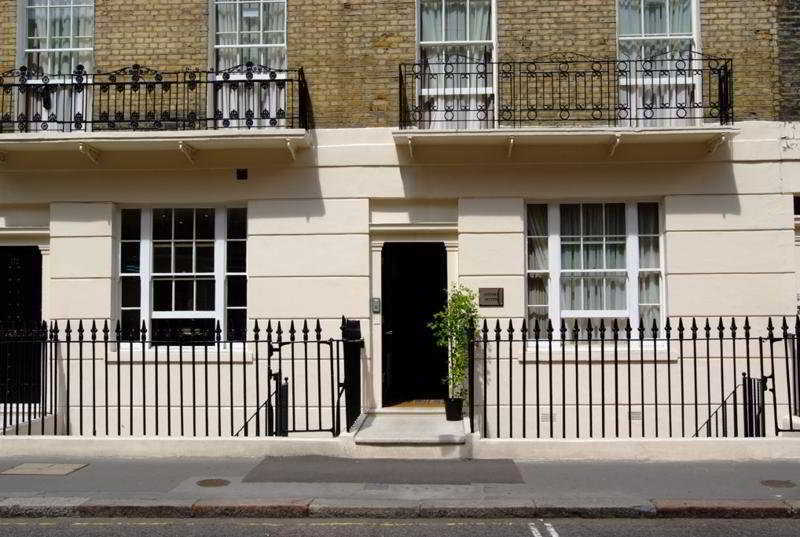 Astors Belgravia Bed & Breakfast London Exterior photo