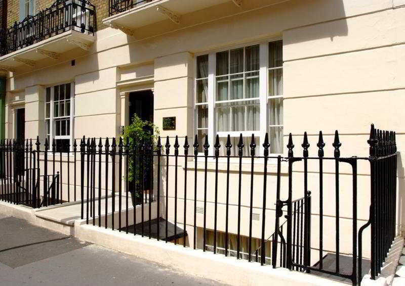 Astors Belgravia Bed & Breakfast London Exterior photo