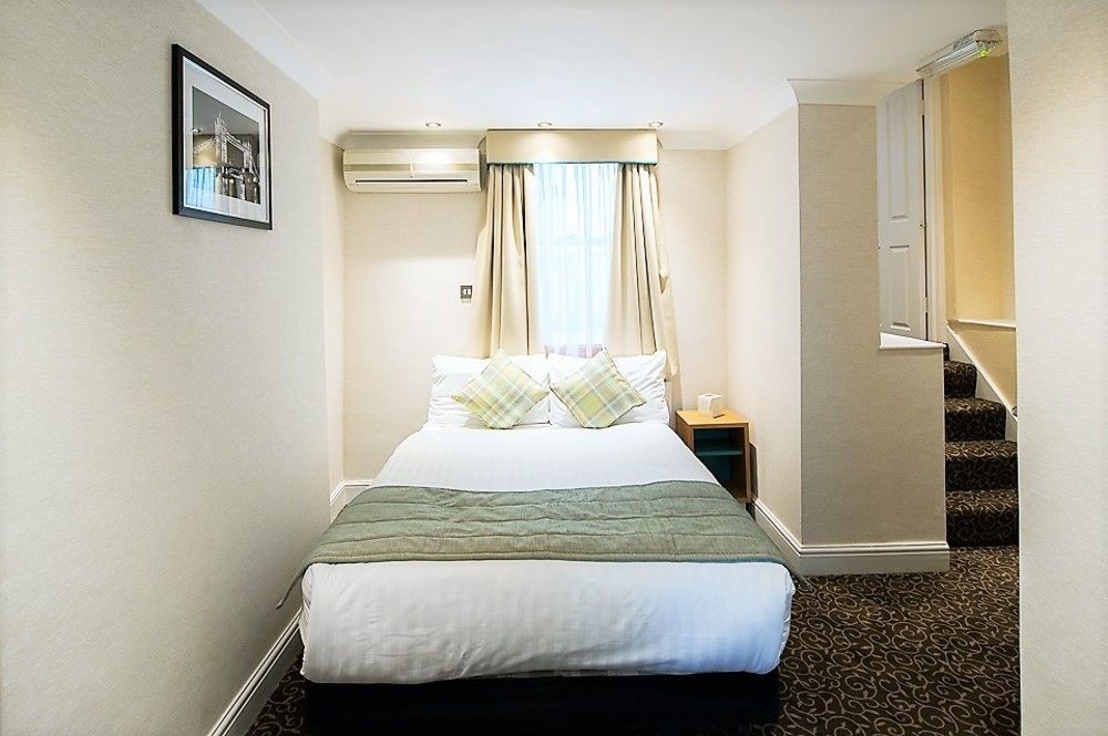 Astors Belgravia Bed & Breakfast London Exterior photo