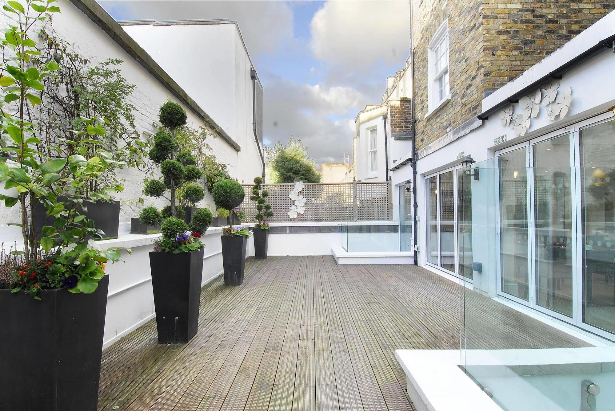 Astors Belgravia Bed & Breakfast London Exterior photo
